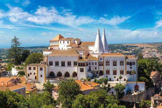 full-day-private-tour-sintra-cabo-da-roca-cascais-2-4-persons