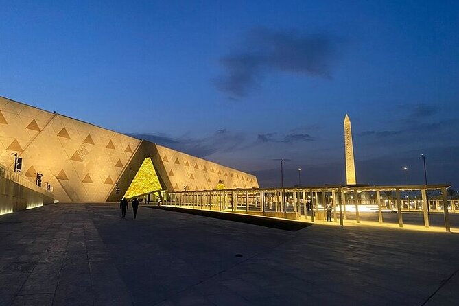full-day-private-tour-to-giza-pyramids-and-grand-egyptian-museum