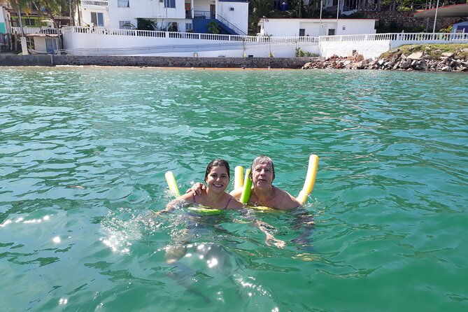 full-day-taboga-island-and-fishing-onboard-a-private-yacht