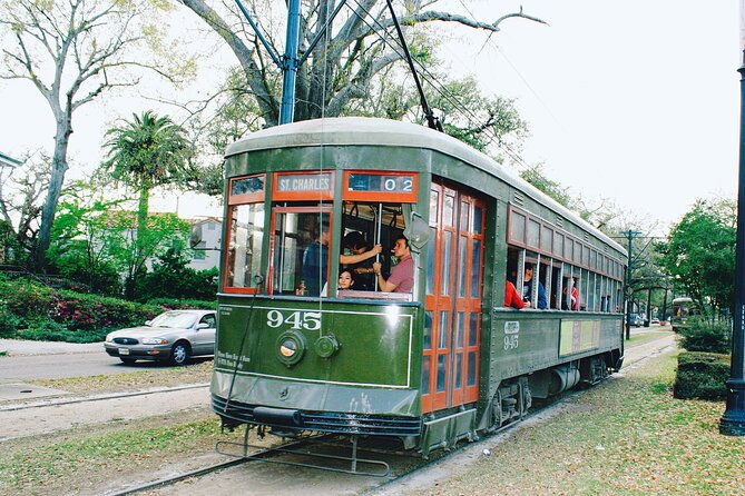 garden-district-and-lafayette-cemetery-guided-walking-tour