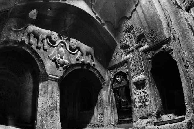 garni-geghard-pagan-christian-private-tour