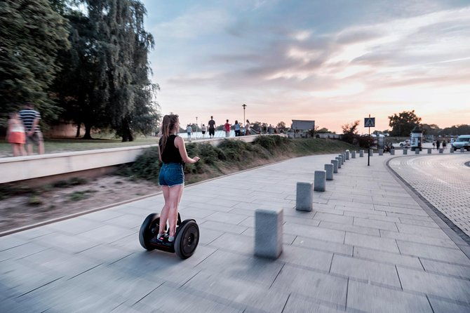 gdansk-by-night-15-hour-segway-tour
