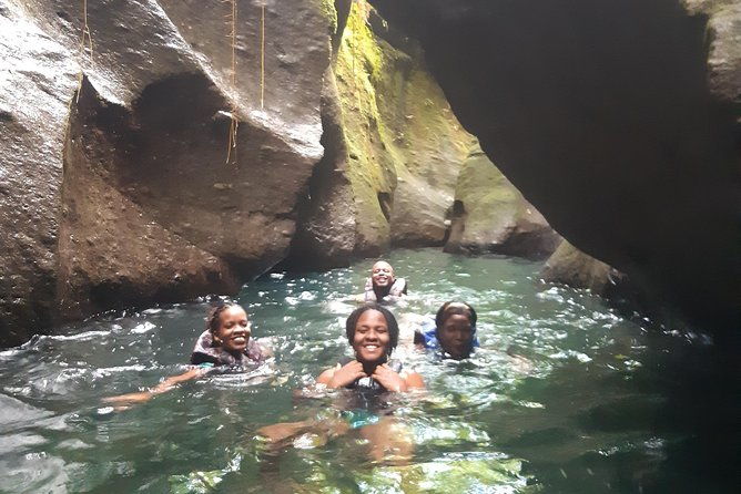 get-set-wet-day-tour-in-dominica
