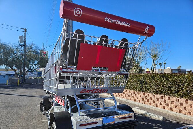 giant-shopping-cart-limo-ride-in-las-vegas