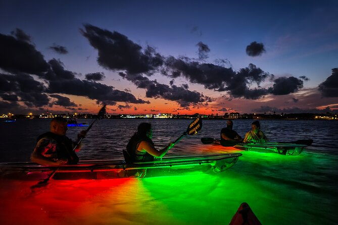 glowing-kayak-tour-rockport-little-bay