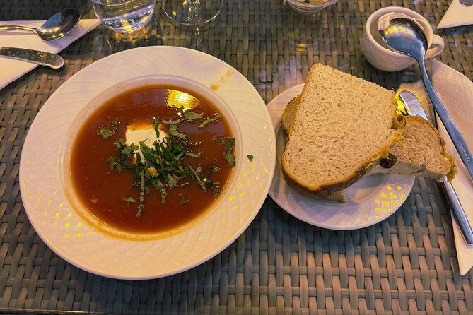 golden-circle-silfra-snorkeling-fridheimar-tomato-farm-lunch