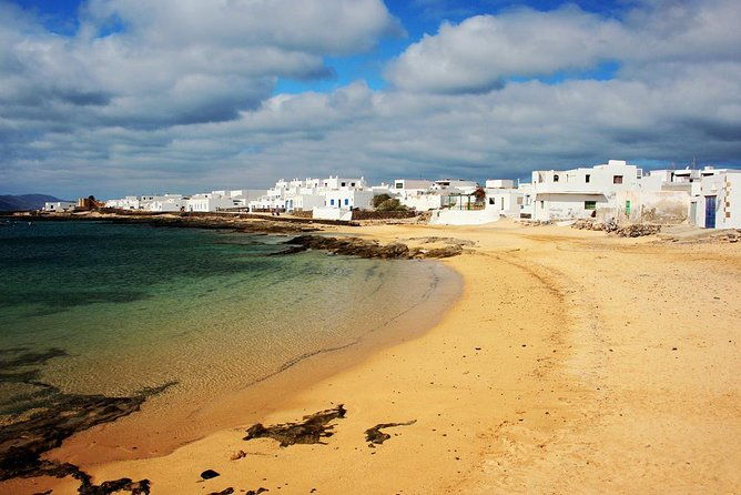 graciosa-marine-reserve-catamaran-day-trip-with-transfers
