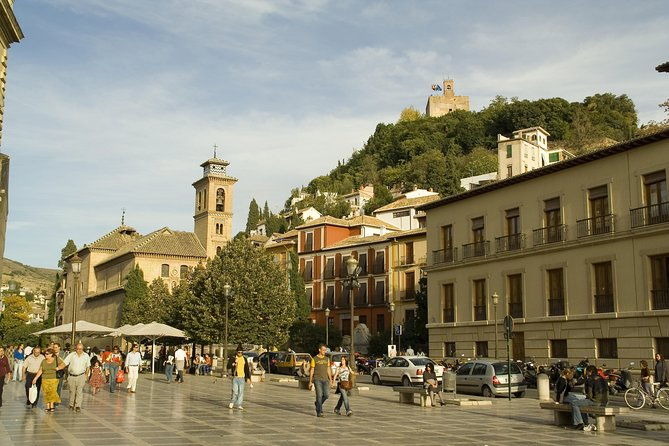 granada-private-walking-tour-with-cathedral-royal-chapel