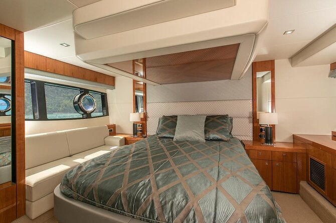 grateful-ted-60-sunseeker-seats-up-to-12-people