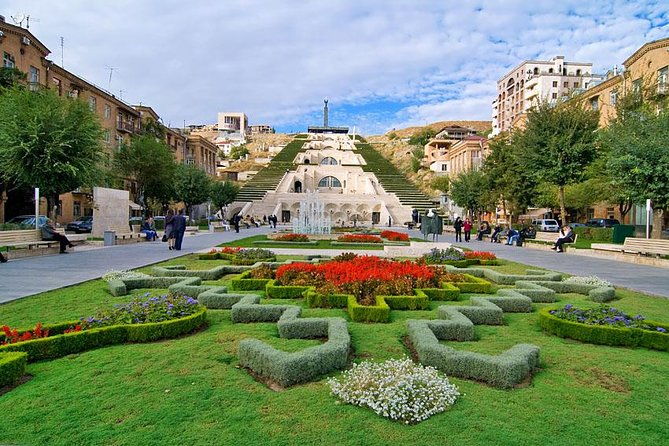 group-tour-sightseeing-in-yerevan-erebuni-museum-and-fortress