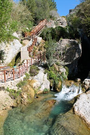 guadalest-and-algar-springs-guided-tour-from-alicante-2