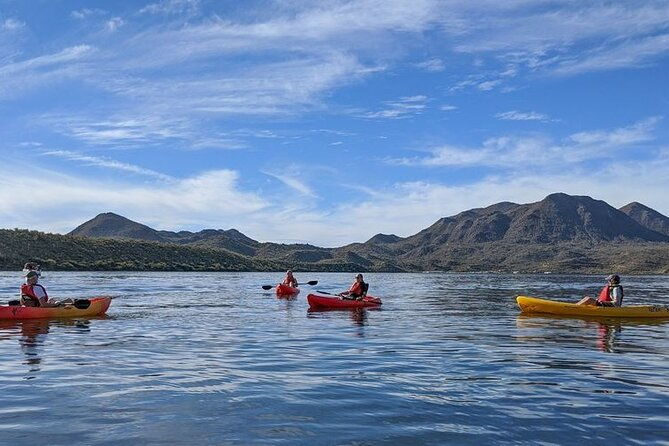 guided-2-5-hours-kayaking-paddle-boarding-on-saguaro-lake
