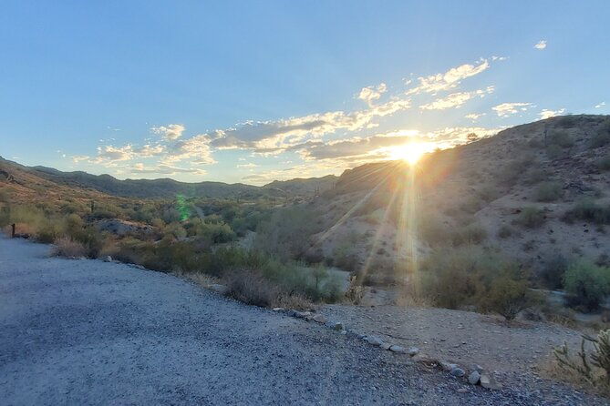 guided-desert-sunrise-or-evening-sunset-2-hour-hike-at-south-mtn-2