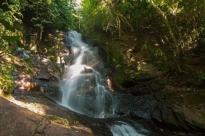 guided-expedition-with-canoeing-and-waterfalls-in-iguacu