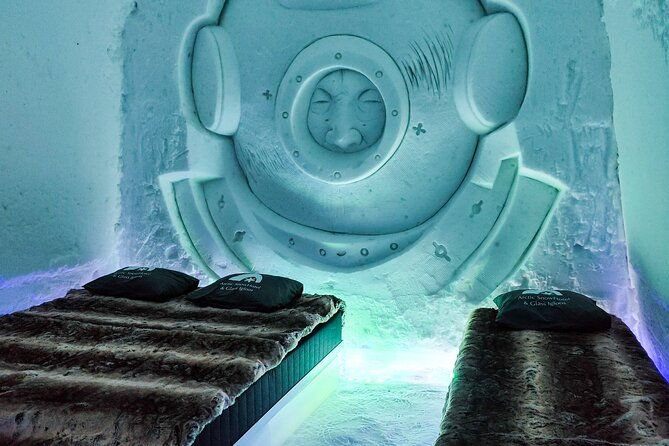guided-tour-at-arctic-snow-hotel