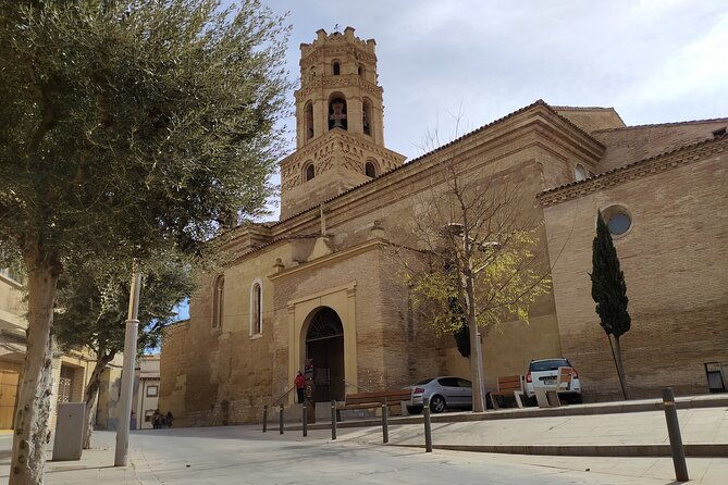 guided-tour-of-monzon-and-the-castle-3h