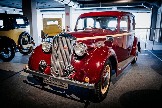 guided-tour-of-the-motor-museum-with-limousine-transportation