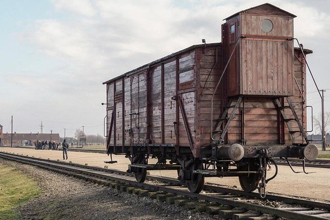 guided-tour-to-auschwitz-birkenau-from-warsaw