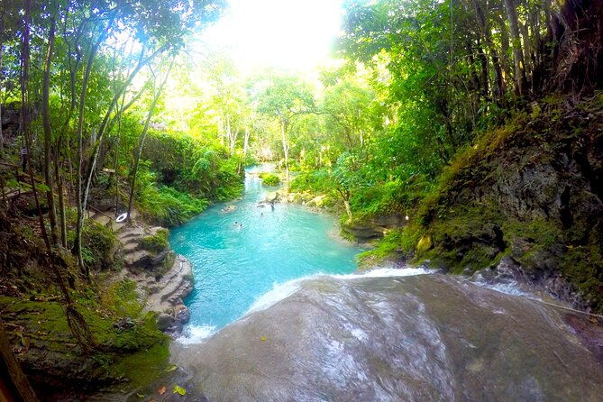 guided-zipline-and-island-gully-falls-at-white-river