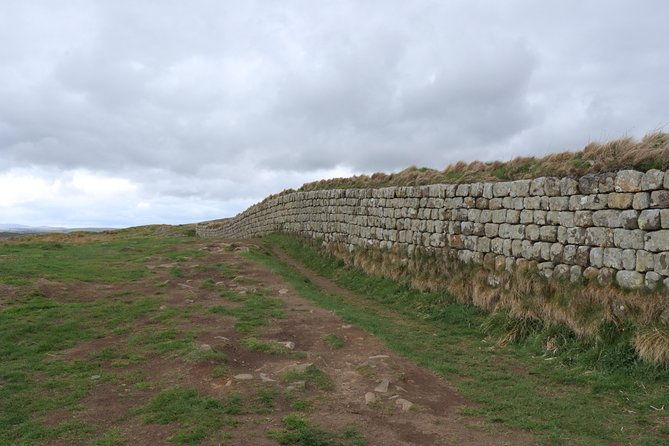 hadrians-wall-day-tour-a-guided-walk-of-the-roman-frontier-2