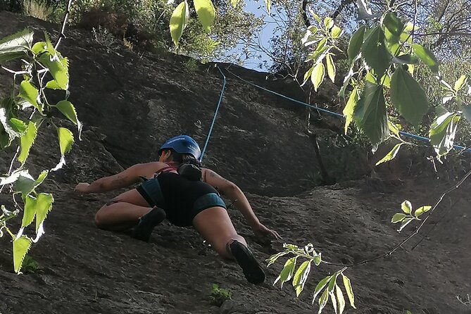 half-day-adventure-through-los-cahorros-in-monachil