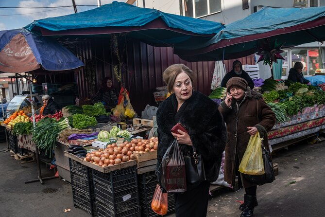 half-day-food-tour-of-tbilisi-dezerters-bazaar