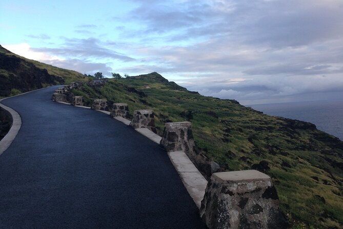 half-day-hiking-tour-to-diamond-head-and-makapuu-lighthouse-2