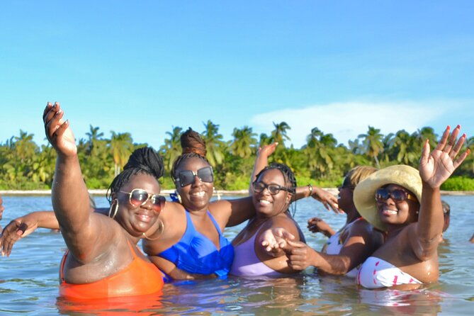 half-day-snorkeling-cruise-and-natural-pool-with-open-bar