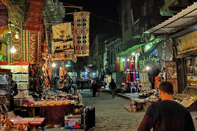 half-day-tour-el-moez-street-al-azhar-park-and-khan-el-khalili-bazaar-2
