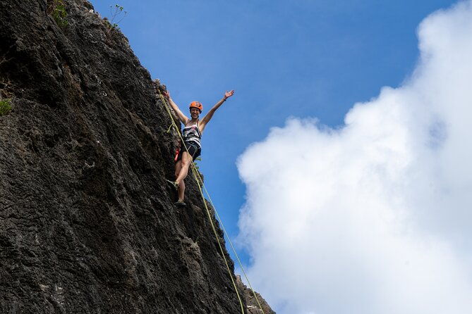 half-or-full-day-climbing-trip-at-the-tafelberg-curacao