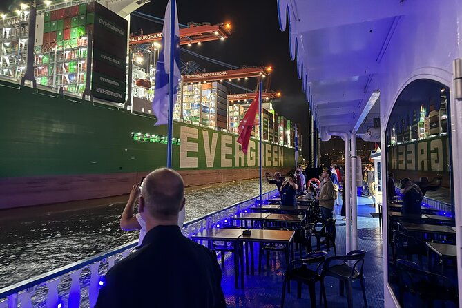 hamburg-1-hour-evening-light-cruise