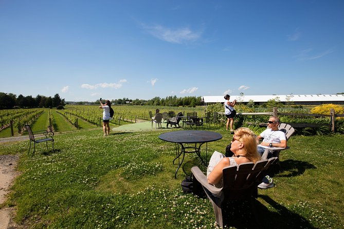 hamptons-sag-harbor-outlet-shopping-1-day-tour-from-nyc