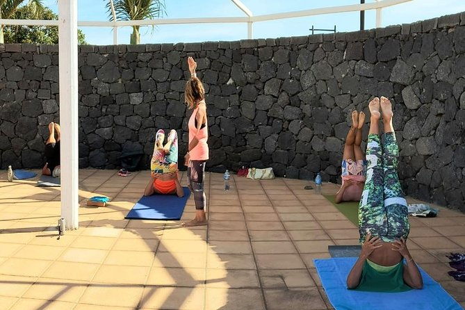 hatha-yoga-in-puerto-del-carmen-spain
