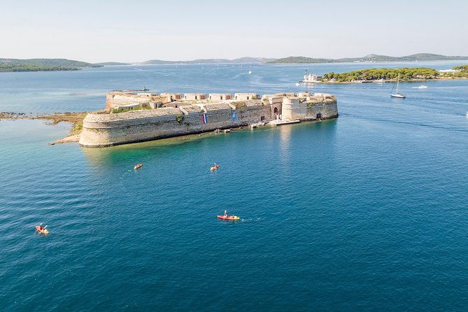 hidden-sibenik-kayaking