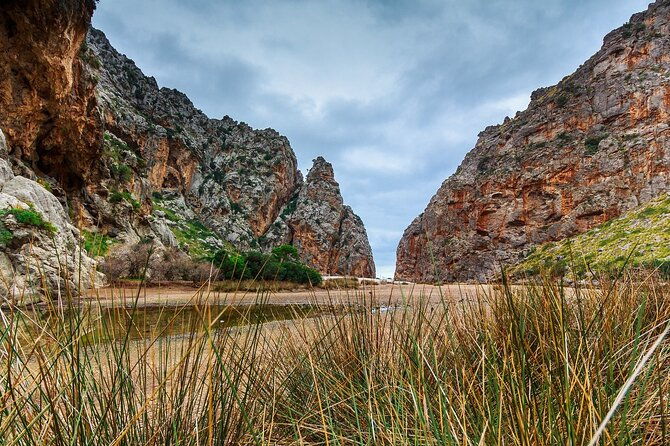 hike-the-canyon-of-torrent-de-pareis