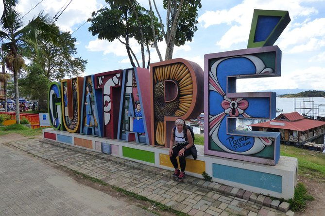 hiking-waterfalls-of-el-cristalino-guatape
