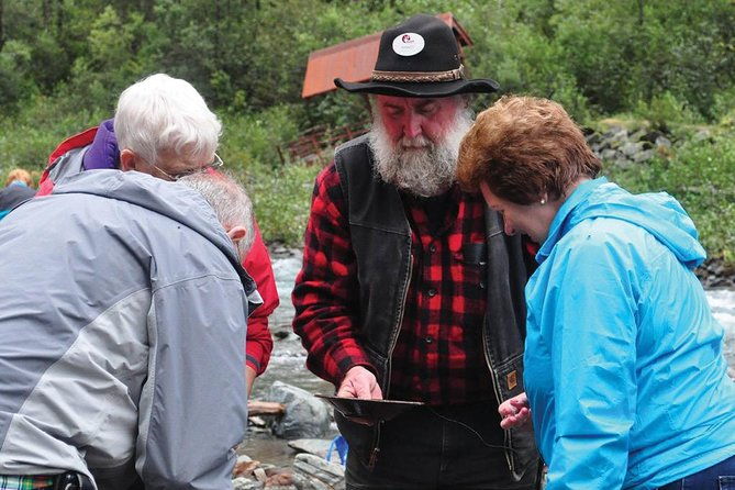 historic-gold-panning-adventure-salmon-bake