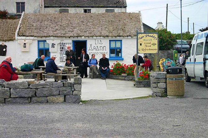history-cultural-tour-of-inishmore-aran-islands-galway-private-2-%c2%bd-hours