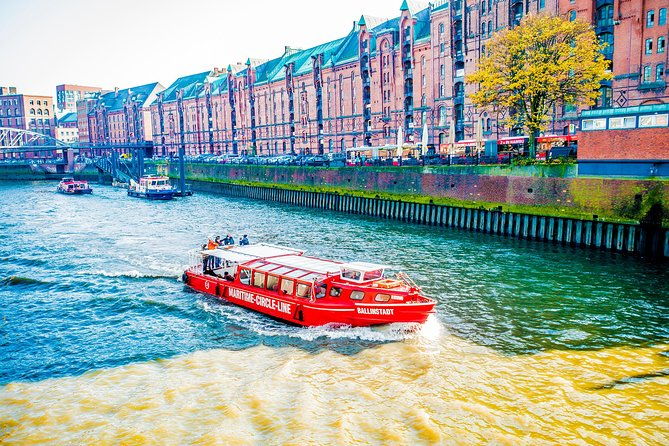 hop-on-hop-off-on-the-water-with-the-maritime-circle-line-in-hamburg