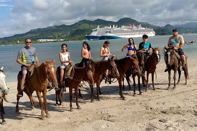 horse-tours-on-the-beach-and-mountains-in-puerto-plata