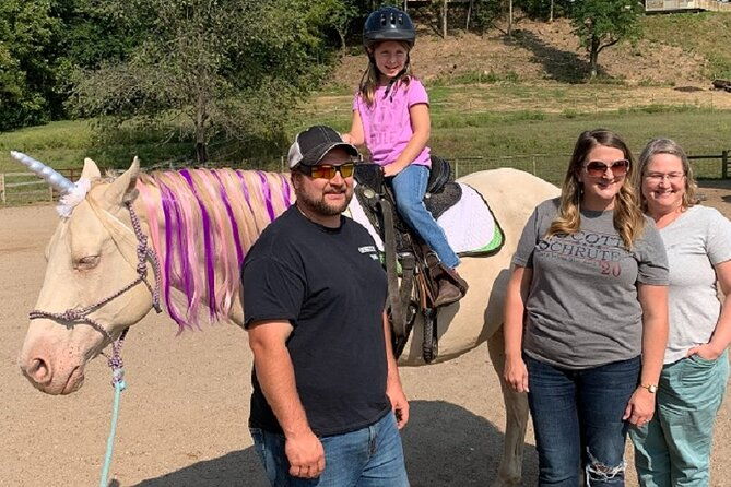 horseback-rides-interactions-and-petting-zoo
