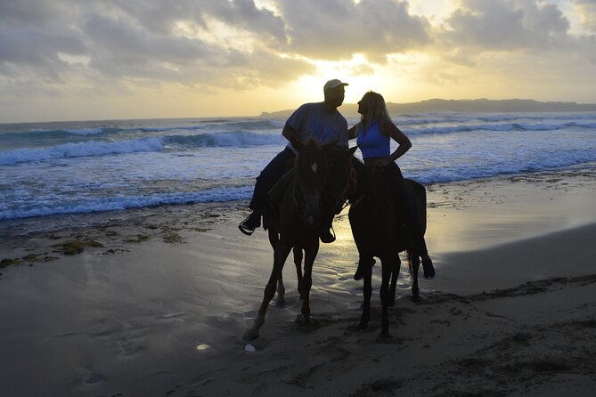 horseback-riding-at-sunrise-on-the-beach-of-punta-cana