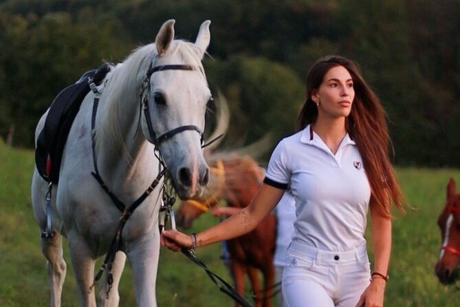 horseback-riding-for-experts-between-the-lake-and-the-mountains