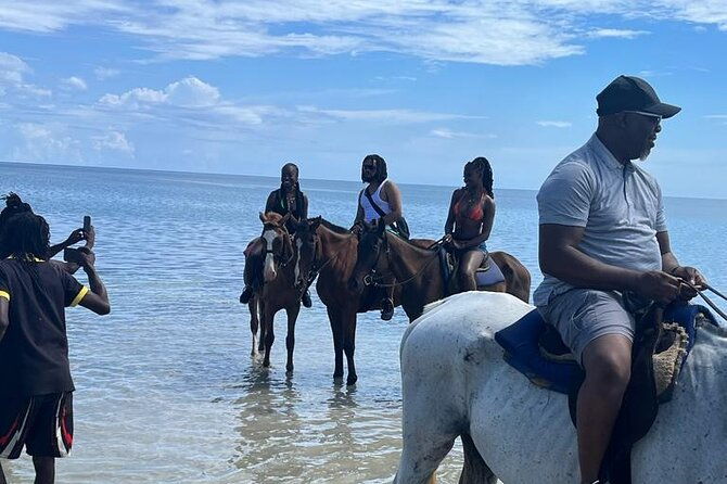 horseback-riding-in-the-ocean-from-ocho-rios-runaway-bay