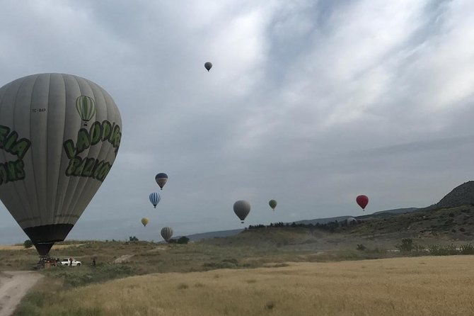 hot-air-balloon-ride-cappadocia-goreme-champagne-party-2