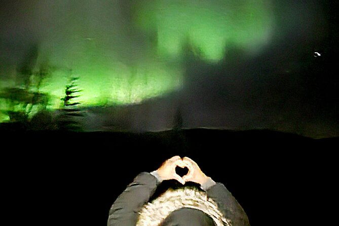 hot-spring-and-northern-lights-photography-tour