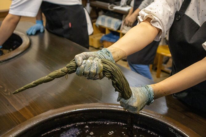 indigo-dyeing-experience-handkerchief-tokushima-shikoku