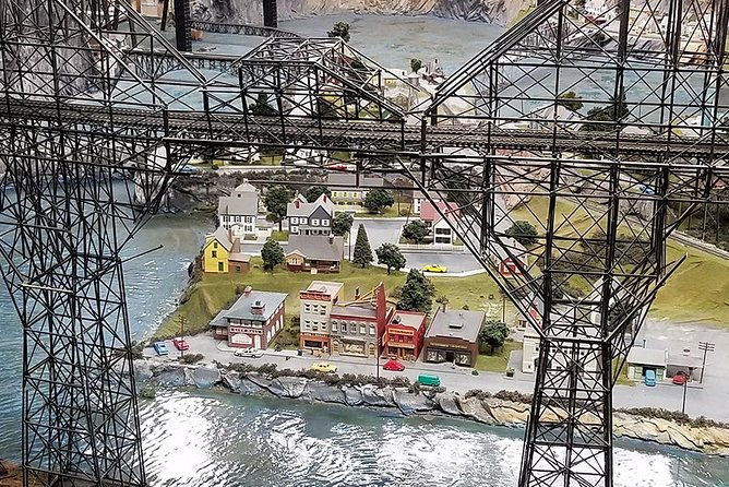 indoor-admission-ticket-northlandz