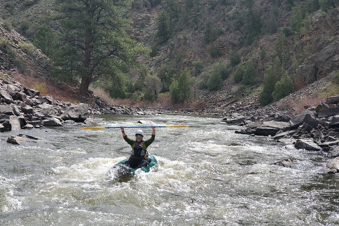 inflatable-kayak-adventure-colorado-river-half-day-guided-tour