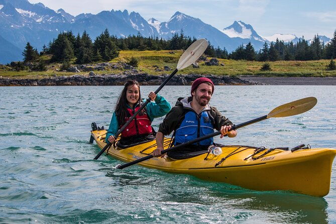 inside-passage-sea-kayaking-in-haines